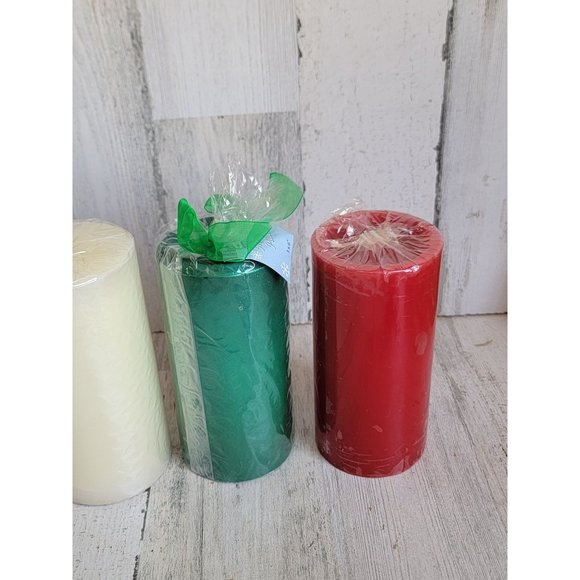 Pillar red white green xmas candle festive color home decor - Picture 5 of 6